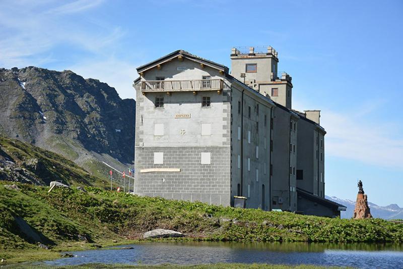 Hôtel Hospice du Petit Saint Bernard à Séez Extérieur photo