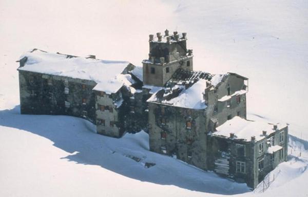 Hôtel Hospice du Petit Saint Bernard à Séez Extérieur photo